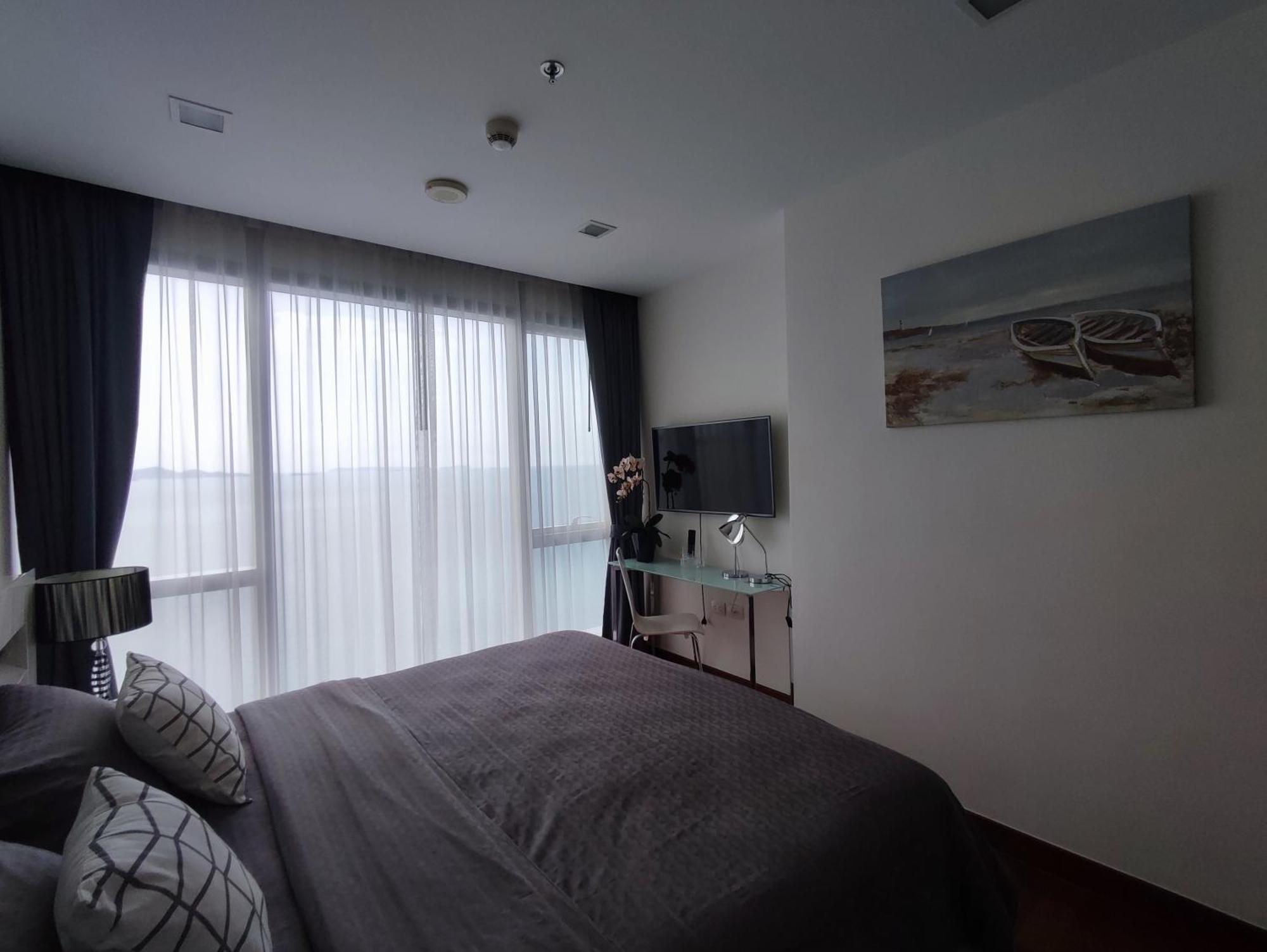 The Palm Wongamat Beach Pattaya Room photo