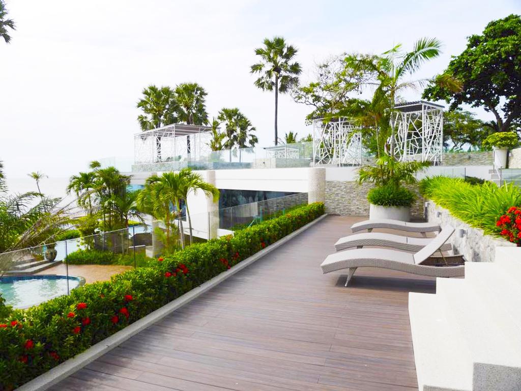 The Palm Wongamat Beach Pattaya Exterior photo