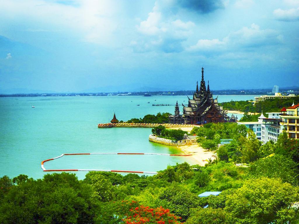 The Palm Wongamat Beach Pattaya Exterior photo