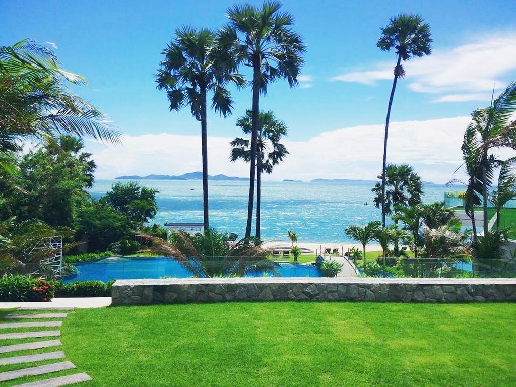 The Palm Wongamat Beach Pattaya Exterior photo
