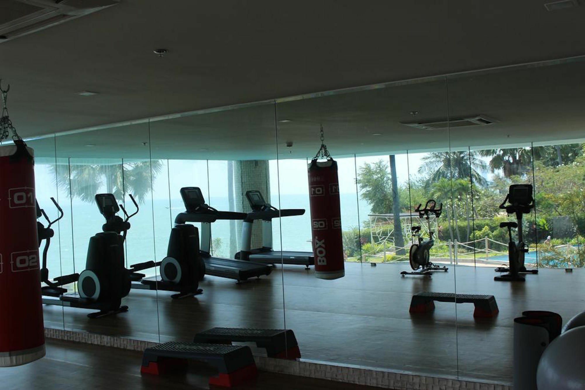 The Palm Wongamat Beach Pattaya Exterior photo