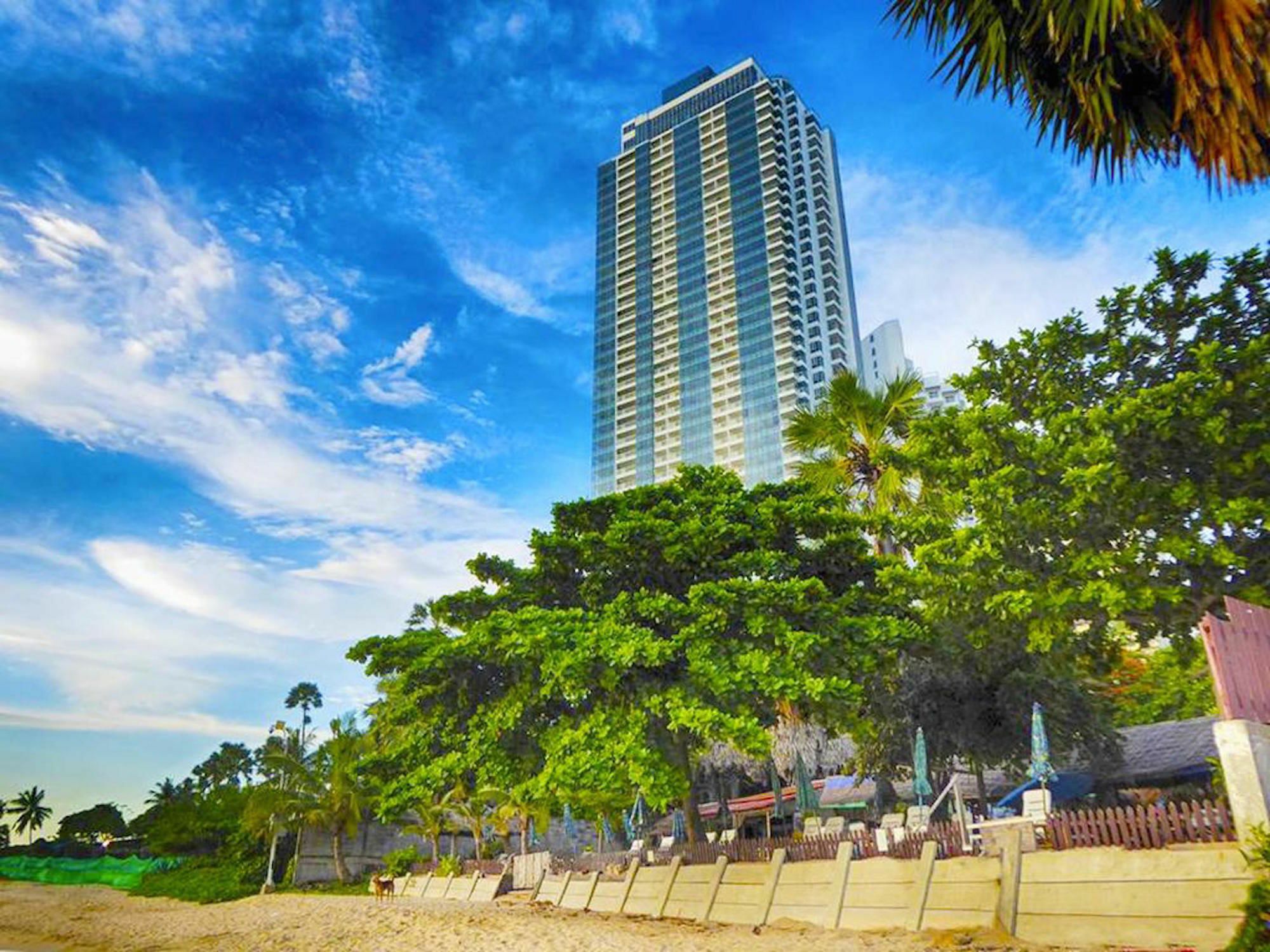 The Palm Wongamat Beach Pattaya Exterior photo